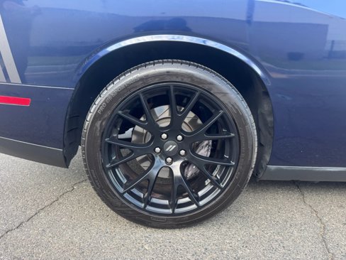 Used 2017 Dodge Challenger R/T Scat Pack w/ Dynamics Package image 11