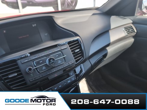 Used 2017 Honda Accord Sport image 7