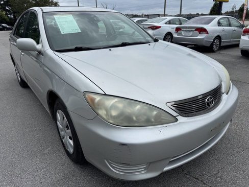 Used 2005 Toyota Camry LE image 3