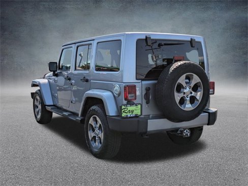 Used 2016 Jeep Wrangler Unlimited Sahara image 6
