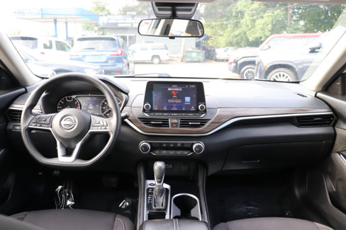 Used 2023 Nissan Altima 2.5 SV image 16