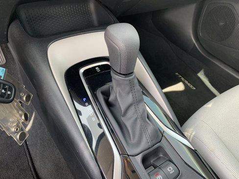 Used 2020 Toyota Corolla LE image 28