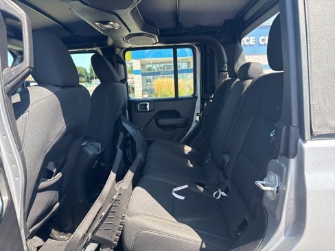 Certified 2021 Jeep Gladiator Sport w/ Trailer Tow Package image 6