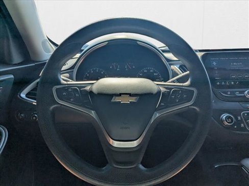 Used 2022 Chevrolet Malibu LT image 11
