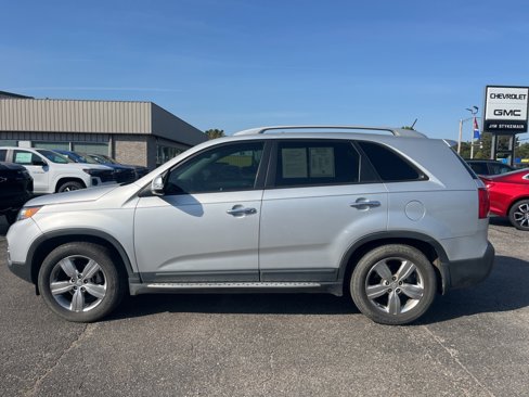 Used 2012 Kia Sorento EX w/ EX V6 Premium Pkg image 2