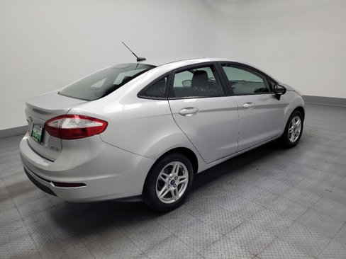 Used 2019 Ford Fiesta SE image 10