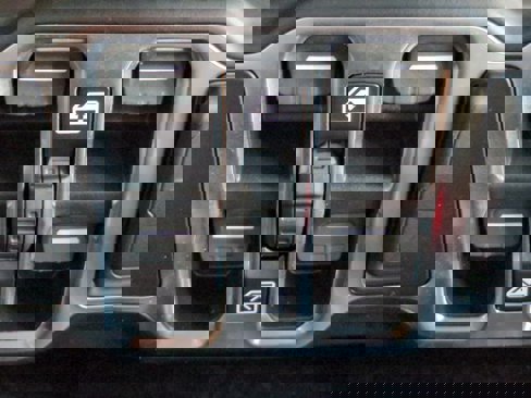 Used 2021 Jeep Gladiator Willys image 23