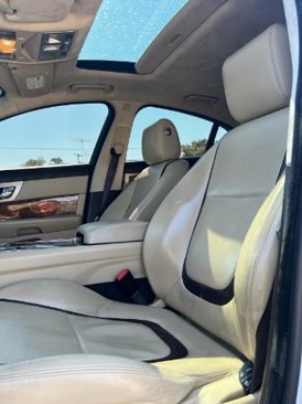 Used 2015 Jaguar XF Portfolio image 7