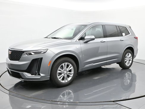 New 2025 Cadillac XT6 Luxury image 1