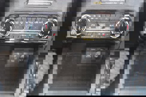 Used 2022 Ford Escape SEL image 12