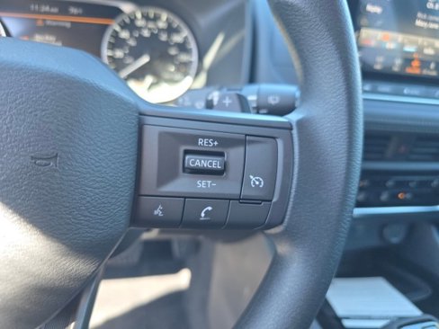 New 2025 Nissan Rogue S image 30