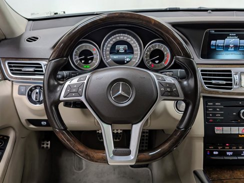 Used 2016 Mercedes-Benz E 350 4MATIC Wagon w/ Premium Package image 35