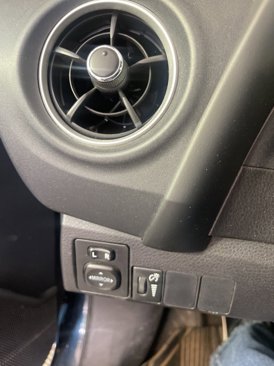 Used 2018 Toyota Corolla SE image 42