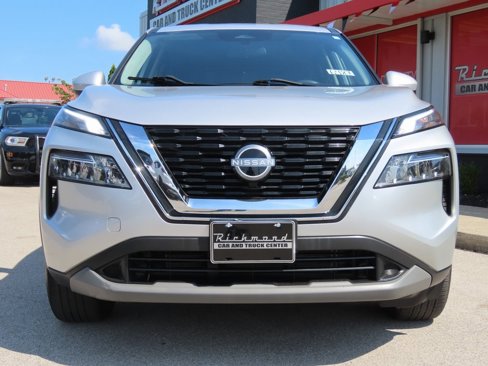 Used 2023 Nissan Rogue SV image 15