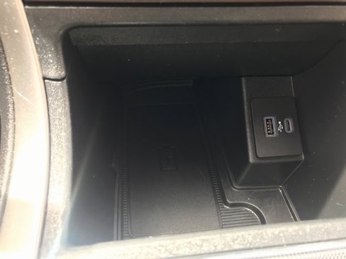 Used 2021 Ford Edge SEL w/ Convenience Package image 14