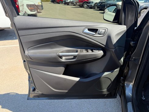 Used 2018 Ford Escape Titanium image 6