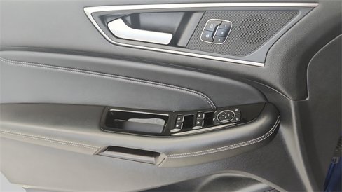 Certified 2018 Ford Edge Titanium w/ Technology Package image 19