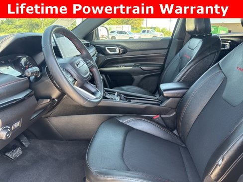 Used 2023 Jeep Compass Trailhawk image 2