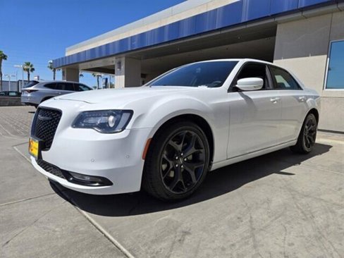 Used 2022 Chrysler 300 S image 2