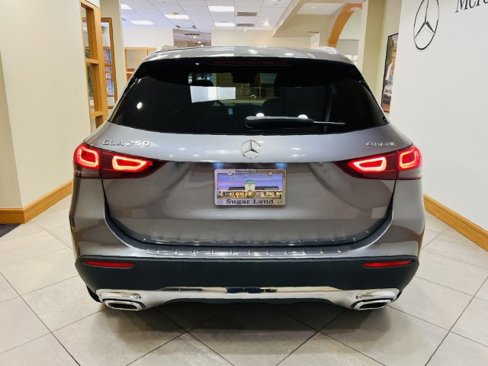 Certified 2021 Mercedes-Benz GLA 250 4MATIC image 46
