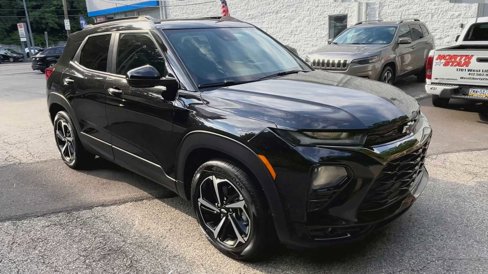 Certified 2022 Chevrolet TrailBlazer RS w/ Sun and Liftgate Package image 2