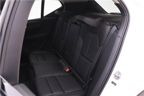 New 2025 Volvo XC40 B5 Core w/ Protection Package Premier image 10