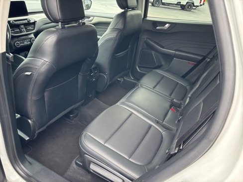 Used 2021 Ford Escape SEL image 12
