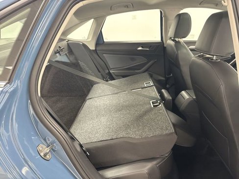 Used 2025 Volkswagen Jetta SE image 18