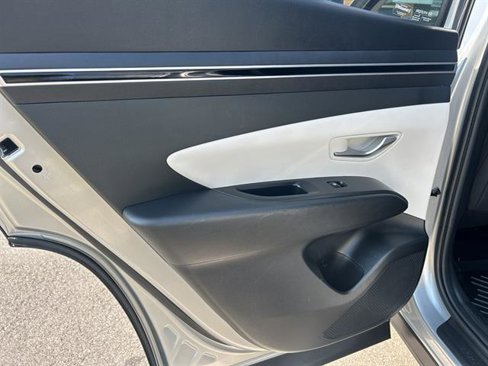 Used 2022 Hyundai Tucson SEL image 22