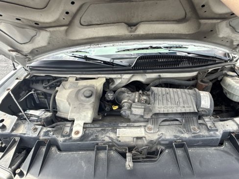 Used 2005 Chevrolet Express 3500 image 15