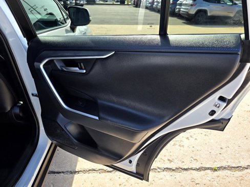 Used 2019 Toyota RAV4 XSE image 18