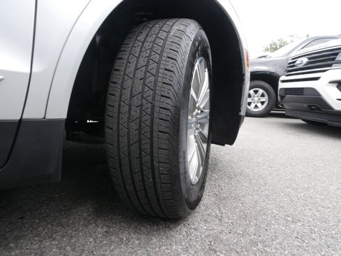 Used 2017 Cadillac XT5 Luxury w/ Driver Awareness Package image 29