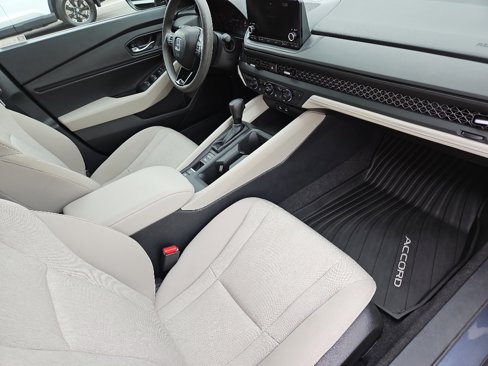 Used 2024 Honda Accord EX image 18