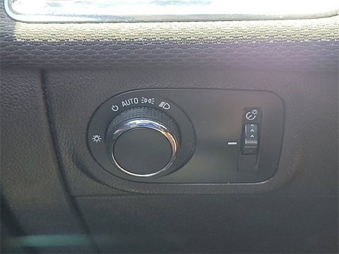 Used 2018 Chevrolet Cruze LT image 19