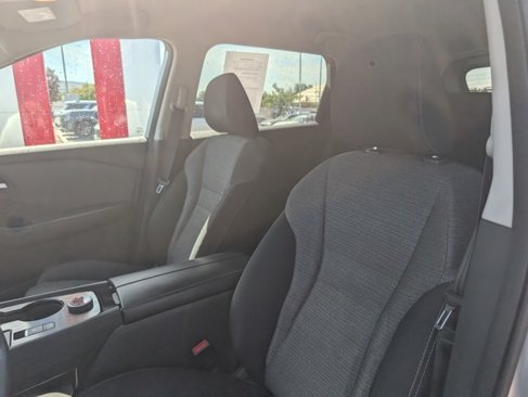 Used 2021 Nissan Rogue SV image 6