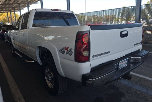 Used 2004 Chevrolet Silverado 2500 LT w/ Skid Plate Package image 3