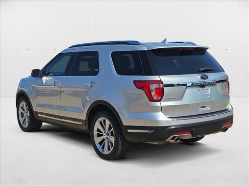 Used 2019 Ford Explorer Limited w/ Class III Trailer Tow Package image 8