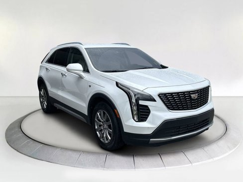 Used 2019 Cadillac XT4 Premium Luxury w/ Cold Weather Package image 6
