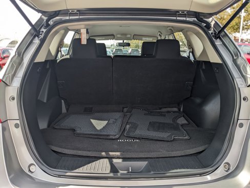 Used 2014 Nissan Rogue S image 27