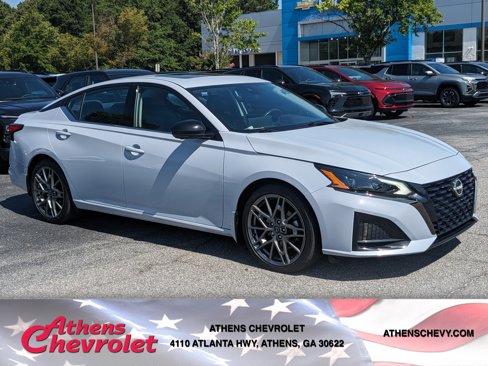Used 2023 Nissan Altima 2.0 SR image 1