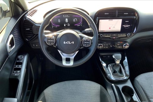 Used 2024 Kia Soul EX image 8