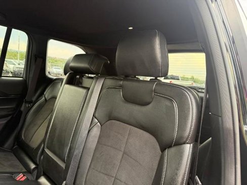 Used 2023 Jeep Grand Cherokee Altitude image 19