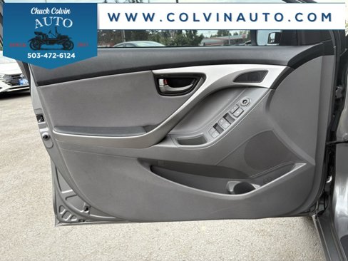 Used 2013 Hyundai Elantra Limited image 22