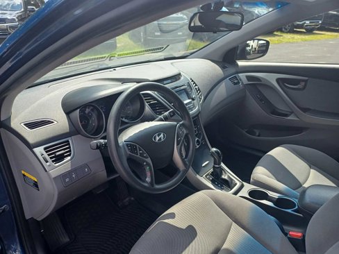 Used 2014 Hyundai Elantra SE w/ Option Group 02 image 8