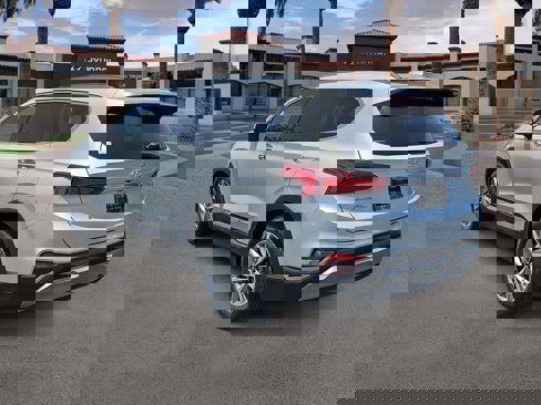 Used 2020 Hyundai Santa Fe Limited image 6