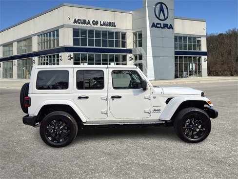 Used 2024 Jeep Wrangler Unlimited Sahara image 7