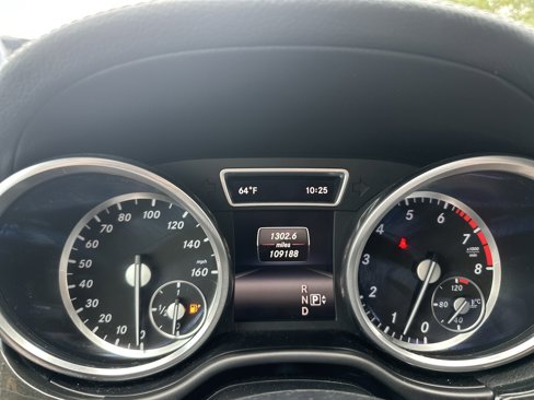 Used 2016 Mercedes-Benz GL 450 4MATIC image 16