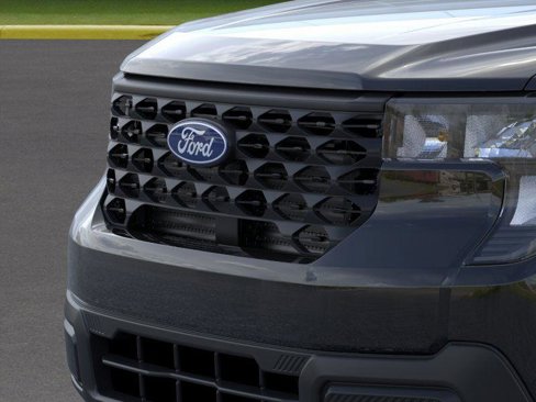 New 2025 Ford Maverick XL image 18