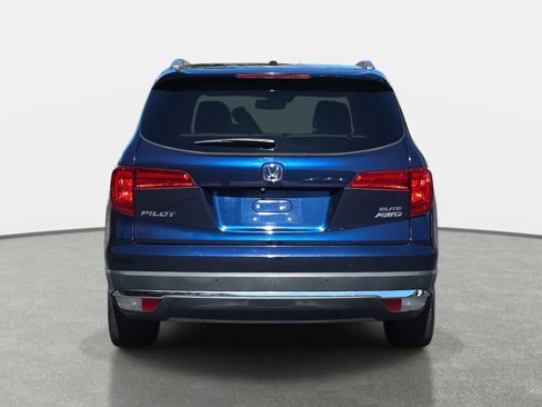 Used 2017 Honda Pilot Elite image 6