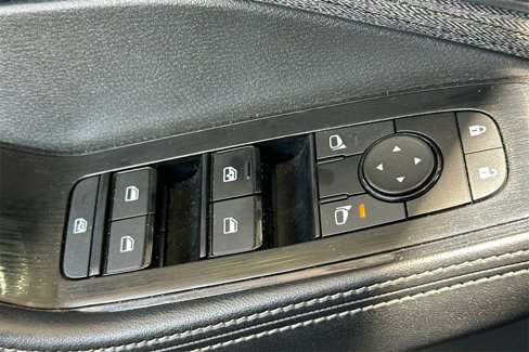 Used 2023 Nissan Rogue SV image 16